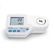 HANNA - Digital Refractometer for % Brix, ?e and ?MW Sugar Analysis in Wine, Juice and Must (HI96814) + FREE CALIBRATION CER.