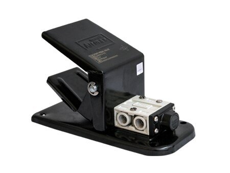 AIRMAX- Foot Pedal Valve (3/2 WAY) (RM SERIES ) (2 ARMFLV-3) (1/4"& 1/2") (001)