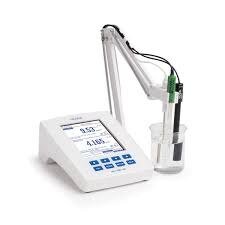 HANNA - Laboratory Research Grade Benchtop pH/mV/ISE and EC/TDS/Salinity/Resistivity Meter (HI5522) (T/L/MPT/HAN/XXX/009)+FREE CALIBRATION CERTIFICATE